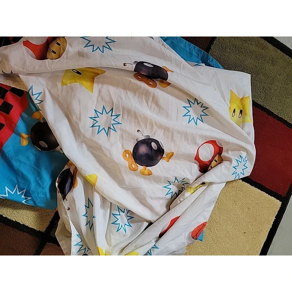 Offical NITENDO SUPER MARIO  Full Flat And Fitted Sheet Set.